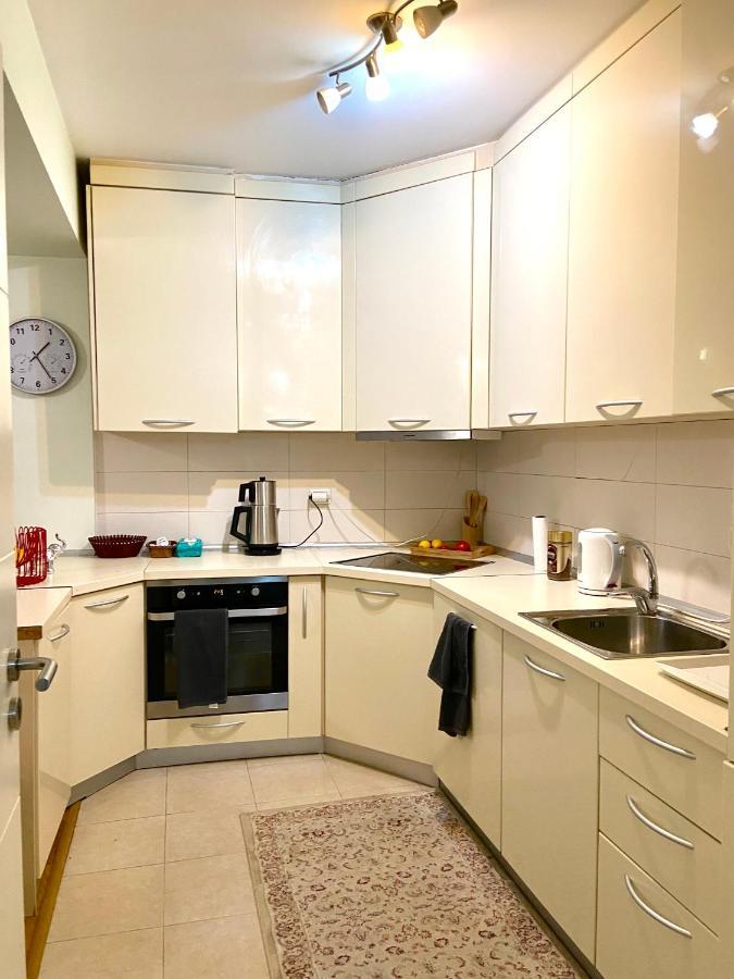 Kent Apartments พริสตีนา ภายนอก รูปภาพ