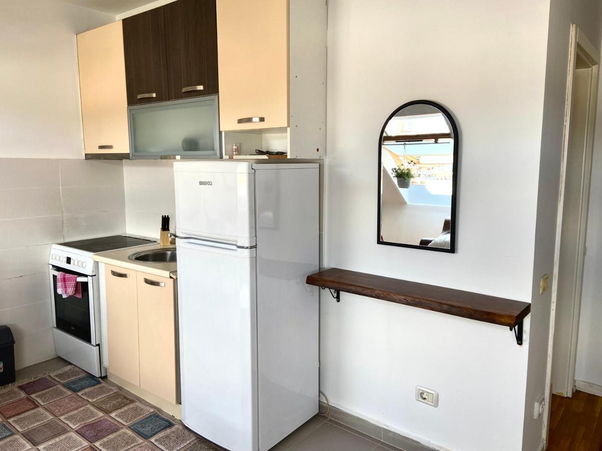 Kent Apartments พริสตีนา ภายนอก รูปภาพ
