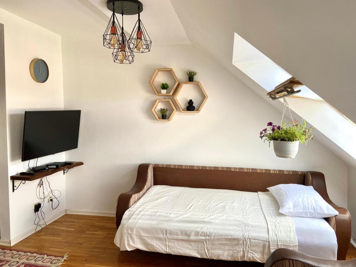 Kent Apartments พริสตีนา ภายนอก รูปภาพ