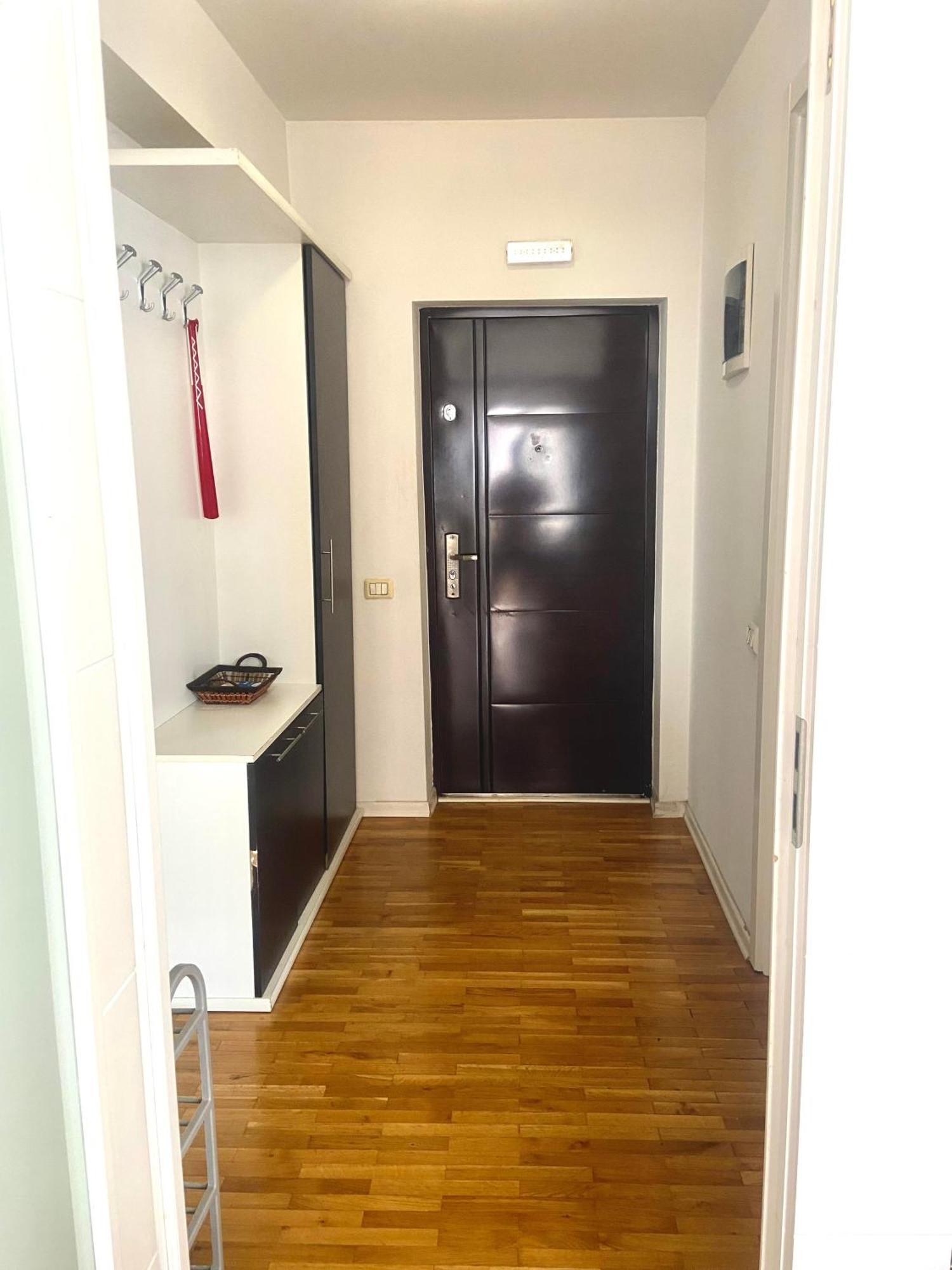 Kent Apartments พริสตีนา ภายนอก รูปภาพ