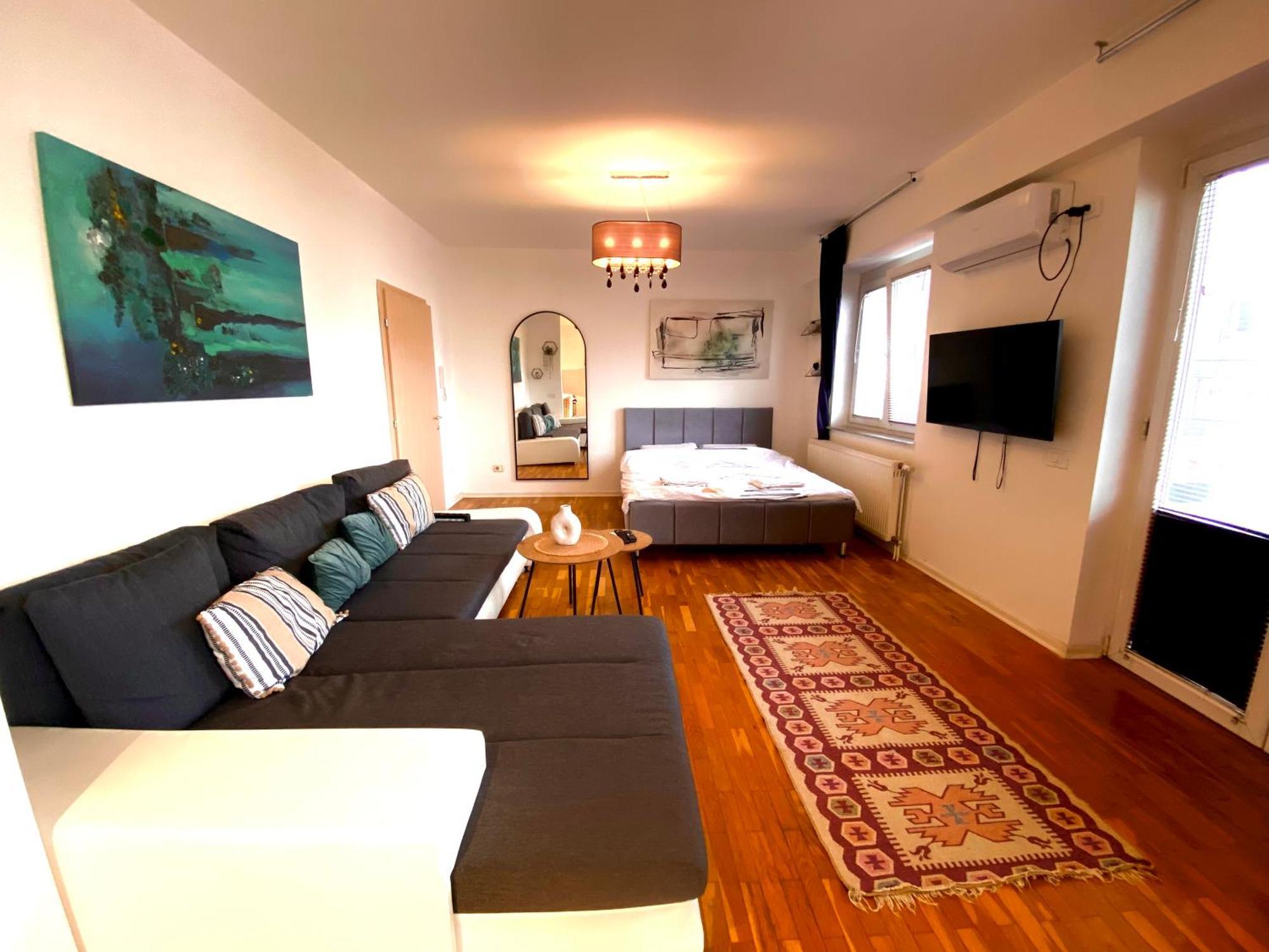Kent Apartments พริสตีนา ภายนอก รูปภาพ